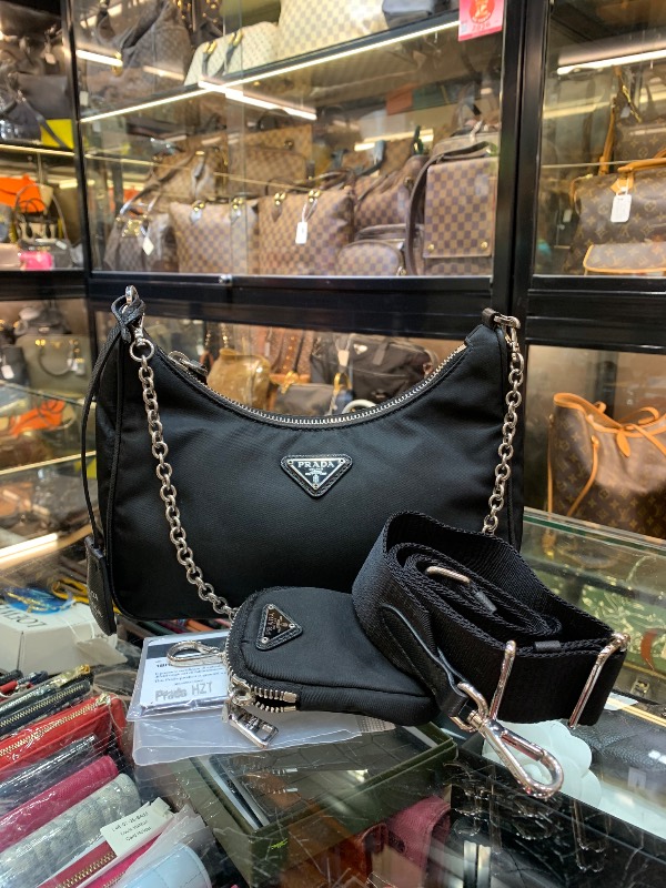 Prada Re-Edition 2005