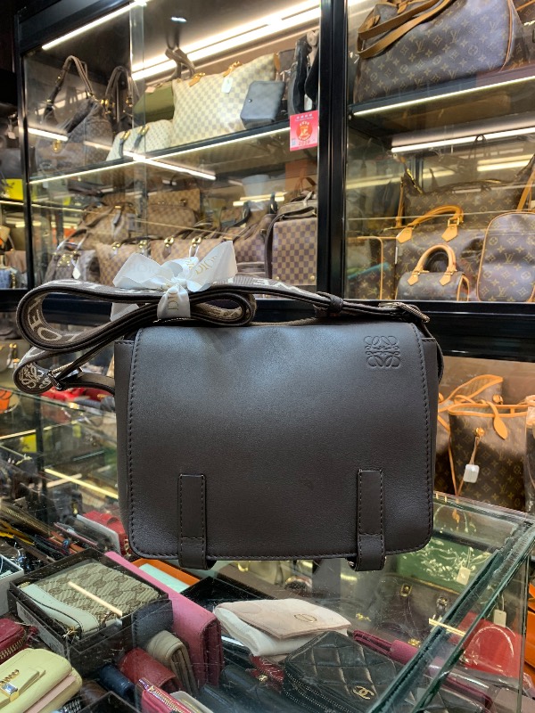 Loewe Military Messenger XS