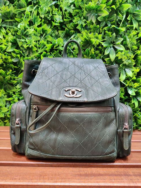 Chanel Backpack/23904730 二手手袋